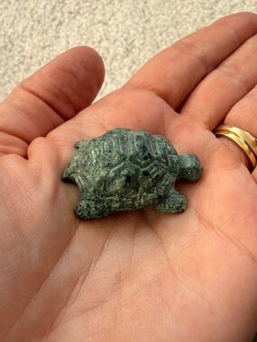 Mini Moss Agate turtle figurine